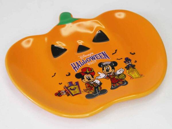 ディズニー 東京ディズニーランド ハロウィン2007 ミッキー&ミニー 小皿(プレート)14.5cm 陶器製 レア商品 迅速発送 未使用新品