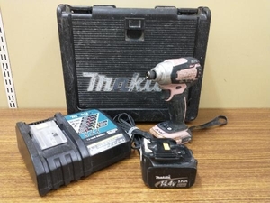 現状品 通電確認のみ makita TD136DRFXP 充電式インパクトドライバー 締付け・穴あけ工具