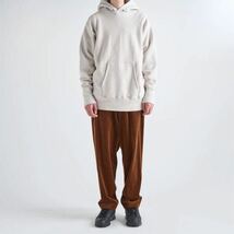 【新品未使用】ATON NATURAL GARMENT DYE URAKE | フーディー スウェット - UNISEX サイズ04 パーカー ウォームホワイト エイトン_画像5