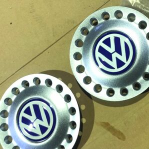 VW ニュービートル（9C）純正品 ホイールセンターキャップ 2個セット 1C0601149DGTT 【新品・未使用】