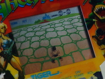 再値下 タイガー ガントレット TIGER GAUNTLET LSI LCDレトロ ゲーム lsi lcd おもちゃ ビンテージ 電子ゲーム_画像4