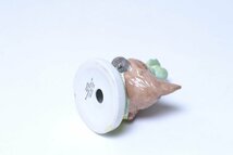 コールポート LittleGreyRabbit SpeckledyHen フィギュリン / COALPORT 陶器人形_画像6