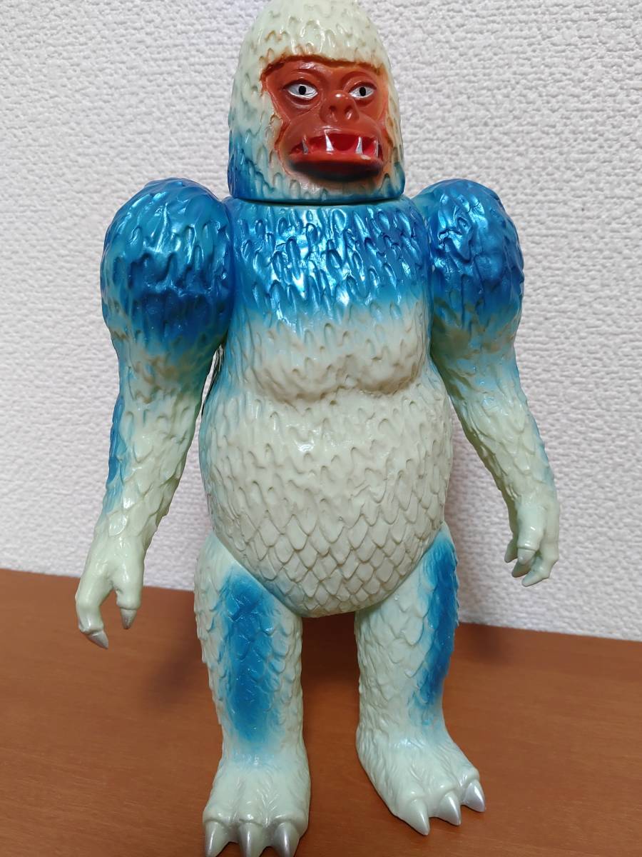ヤフオク! -「ギガス ソフビ」の落札相場・落札価格