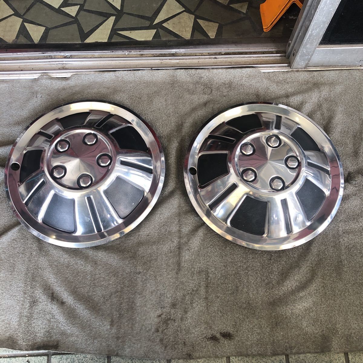 ヤフオク! -「旧車 車 ローレル」(純正品) (ホイールキャップ)の落札