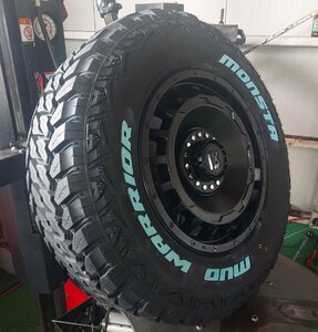 LEXXEL SwaGGer ジープ JK JL ラングラー MONSTA MUDWARRIOR 265/65R17 265/70R17 タイヤホイール17インチ ホワイトレター