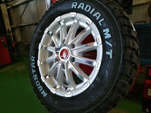 200系ハイエース レジアスエース タイヤホイール 新品4本セット 車検対応 マッドスター ラヂアル MT 215/65R16 16インチ BD12