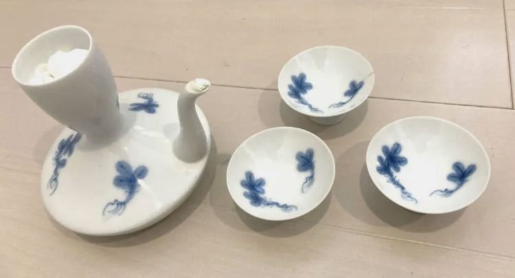 鍋島御庭焼の値段と価格推移は?|50件の売買情報を集計した鍋島御庭焼 ...