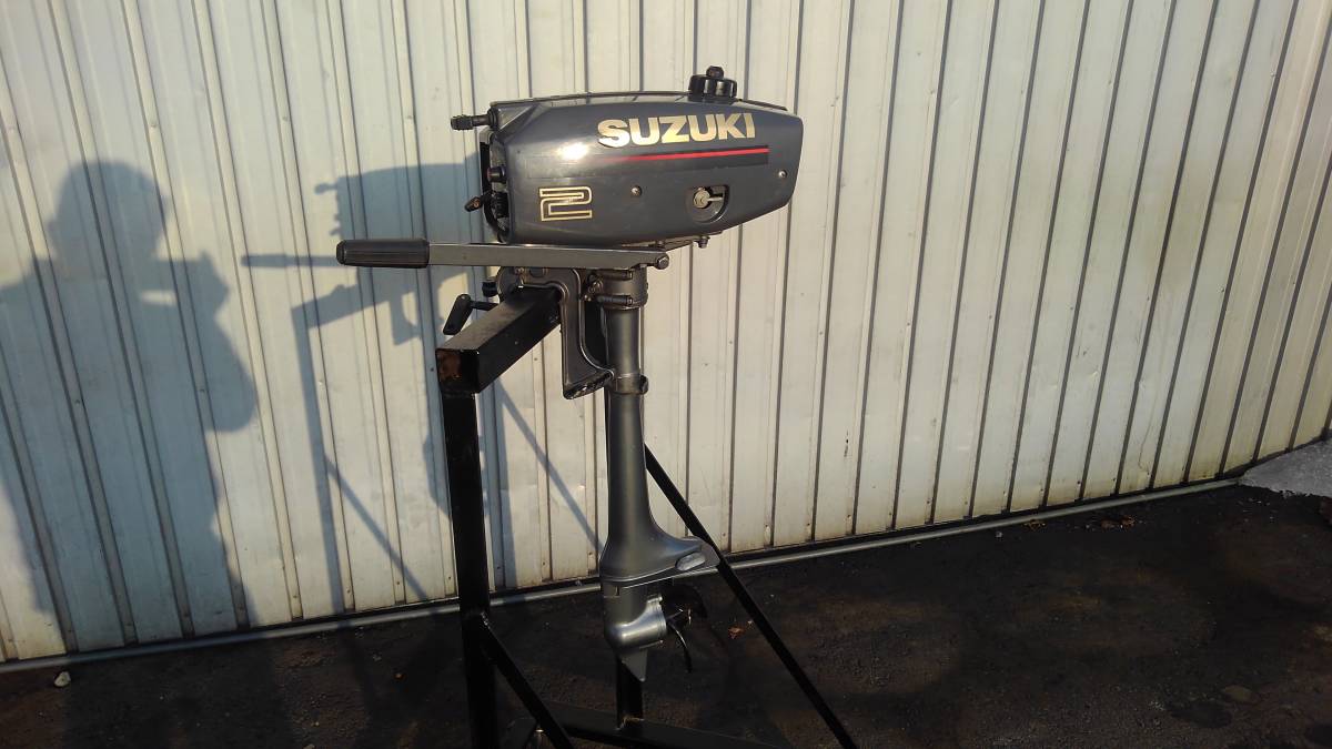 スズキ2馬力☆船外機☆DT2型式0201Sビンテージですが使用2回の美品