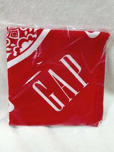 TDR ディズニー　ＧＡＰ　コラボ　バンダナ　ミッキー　定価2000円 レッド　赤