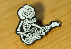 USA インポート Pins Badge ピンズ ピンバッジ ラペルピン 画鋲 ピン スカル ドクロ 髑髏 骸骨 ガイコツ ROCK ロック ギター アメリカ K085