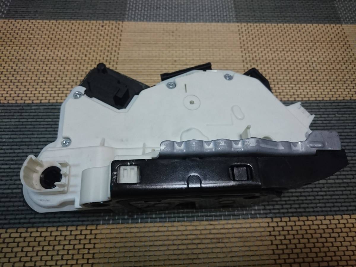 2023年最新】ヤフオク! -vwドアロックアクチュエーター