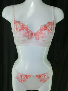 *[D75 L] pink brilliant lift up bra * shorts set {63}