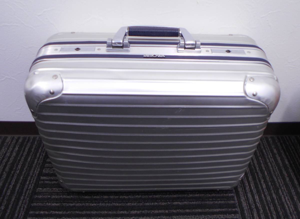ヤフオク! -スーツケース rimowa 中古の中古品・新品・未使用品一覧
