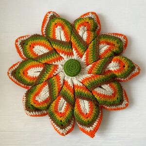  Vintage hand made cushion hand-knitted flower 