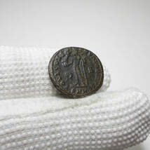 【古代ローマコイン】Licinius I（リキニウス）クリーニング済 ブロンズコイン 銅貨(hKRbh2UfPx)_画像7