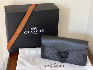 新品未使用 COACH ダビー ベルトバッグ シグネチャーキャンバス C1052 コーチ