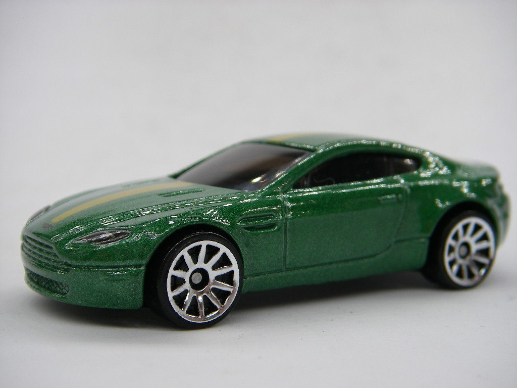 2023年最新】Yahoo!オークション -ミニカー アストンマーチン v8の中古