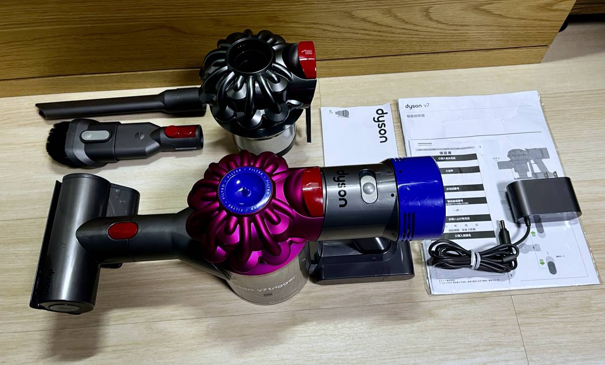 ダイソン V7 TRIGGER ORIGIN HH11 MO 未使用 値下げ限界 掃除機 生活 ...