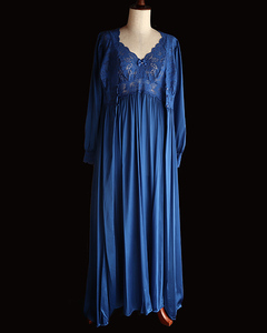 [Shadowline- Shadow line ] silk as with .... considering . tender feel of. Night gown & long negligee set 