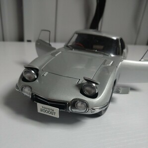 トヨタ2000ＧＴ 1/18 オートアートの画像8