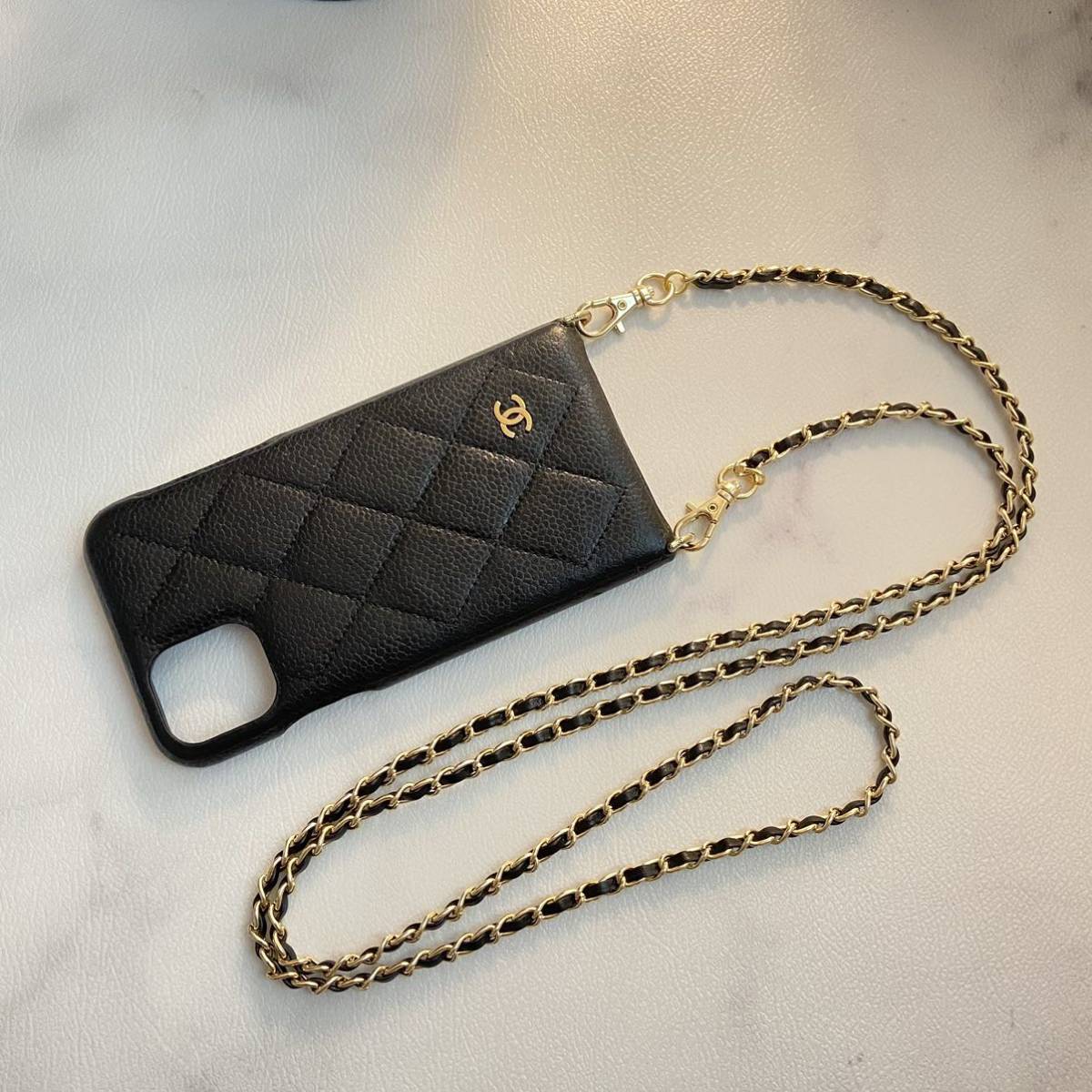 安い直送 確実正規CHANEL iPhoneカバーCHANELマトラッセ モバイル