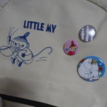 新品 rucksack ムーミン リトルミー D型 リュックサック オフホワイト 缶バッジ付き 約39cm MOOMIN リュック バッグ _画像2