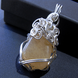 Art hand Auction Yellow aventurine wire pendant 1381, Handmade, Accessories (for women), necklace, pendant, choker