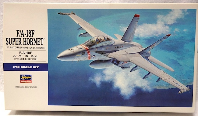 大人気の マーベリック 1/18 F/A-18C マーベリック MAVERICK 海軍 F/A