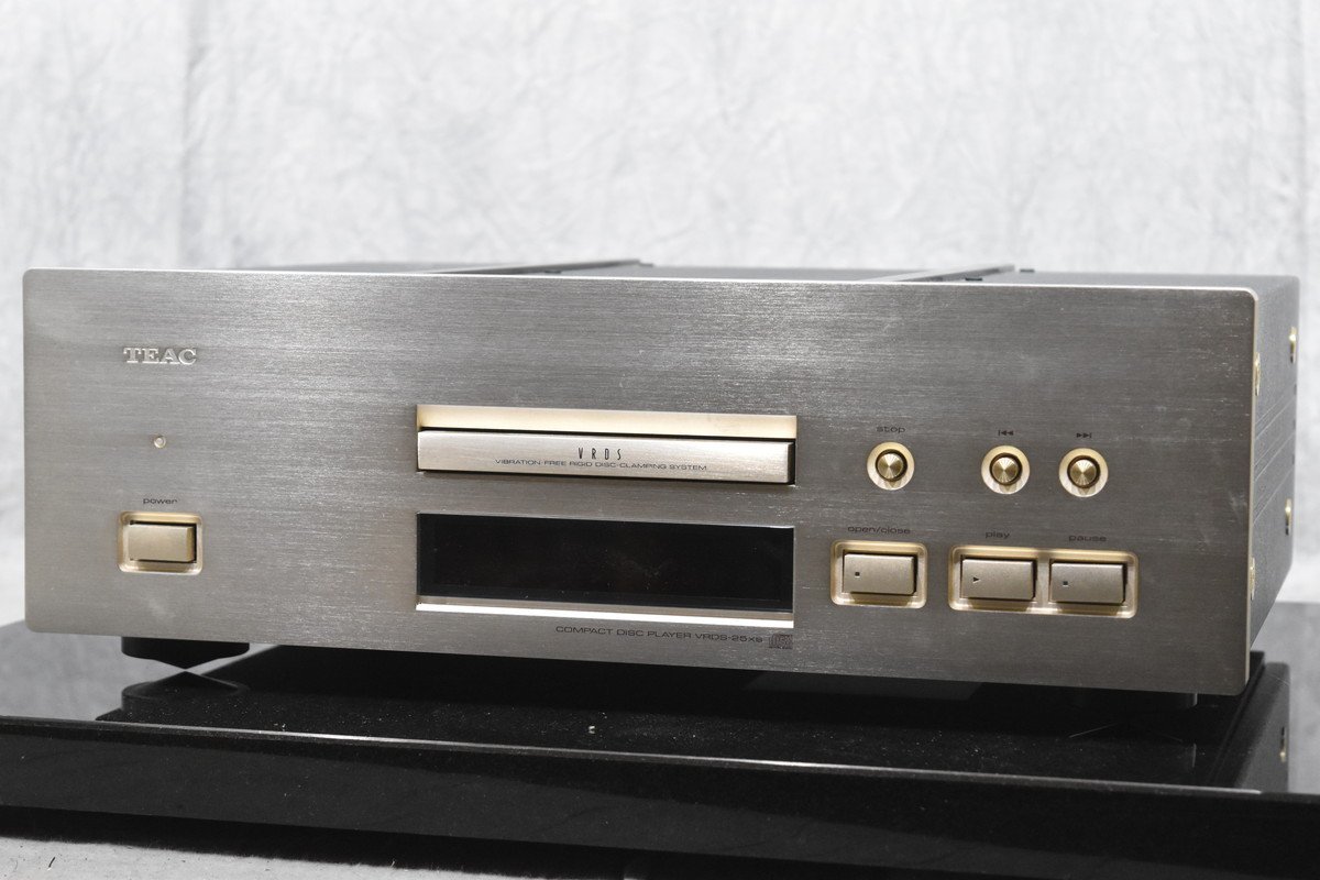 ルカリ テアツクCDプレーヤ−VRDSー50 けますがト