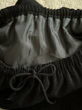 スエード調　膝丈スカート　台形スカート　黒無地　ウエストゴム　日本製　ウエストゴム_画像3