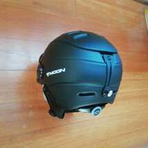 新品未使用 バイザー ヘルメット サイズ M（55cm～58cm）カラー マットブラック スノーボードヘルメット スキーヘルメット ゴーグル _画像8