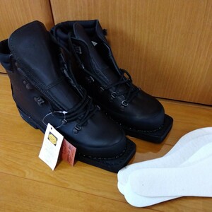 ALICO　アリコ　テレマークブーツ　UK7 Wide Telemark Boots ミルスペック