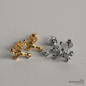 クロスピアス ゴールド シルバー 18K GP イヤリング gold 2点 十字架 シルバー925 スタッドピアス (ゴールド)の画像1