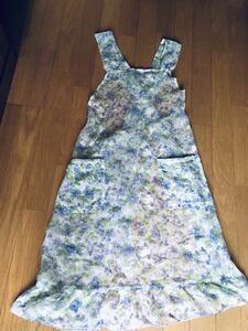 * free shipping! frill. floral print apron * the first summer ~ summer *...*.. material * blue * unused goods *