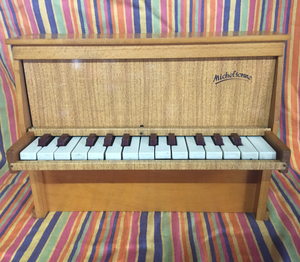 Michelsonne PARIS ミシェルソンヌ 25鍵 木製鍵盤のピアノ 不思議な音 フランスビンテージ・トイピアノ　送料込み　即発送