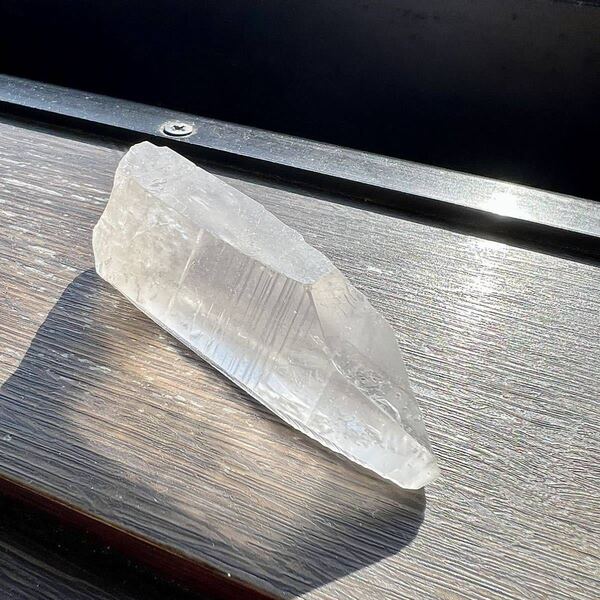 バーナクル有り コロンビア産 レムリアンシード ポイント クリスタル 水晶