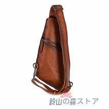 美品★ レトロ風 左右肩掛け替え 本革 メンズ ボディバッグ ヌメ革 牛革 レザー ワンショルダーバッグ おしゃれ 自転車 鞄_画像2