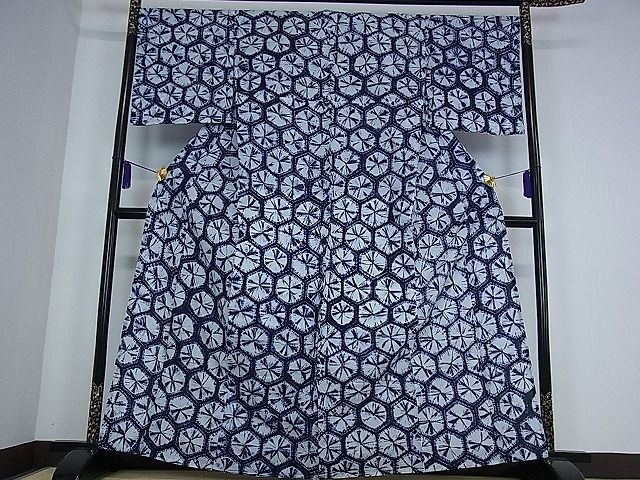 平和屋着物□夏物 浴衣 有松鳴海絞り 伝統工芸品 よろけ縞花文 綿 逸品 ...