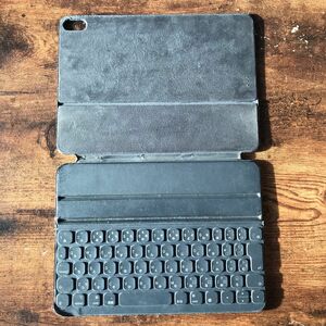 11インチ iPad Pro Smart Keyboard Folio 日本語