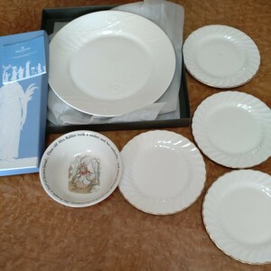 《送料込み》ウェッジウッド　お皿　食器　まとめて　NATURE　ピーターラビット　ボーンチャイナ　GOLD CHELSEA　WEDGWOOD　コレクション