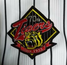 [値下げ交渉] 2005年 リーグ優勝 & MVP 阪神タイガース #6 金本 プロモデル デサント 日本製 検) HANSHIN TIGERS アニキ プロコレ 岡田監督_画像7