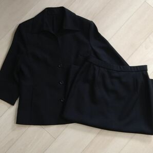 スカートスーツ(ブラック)