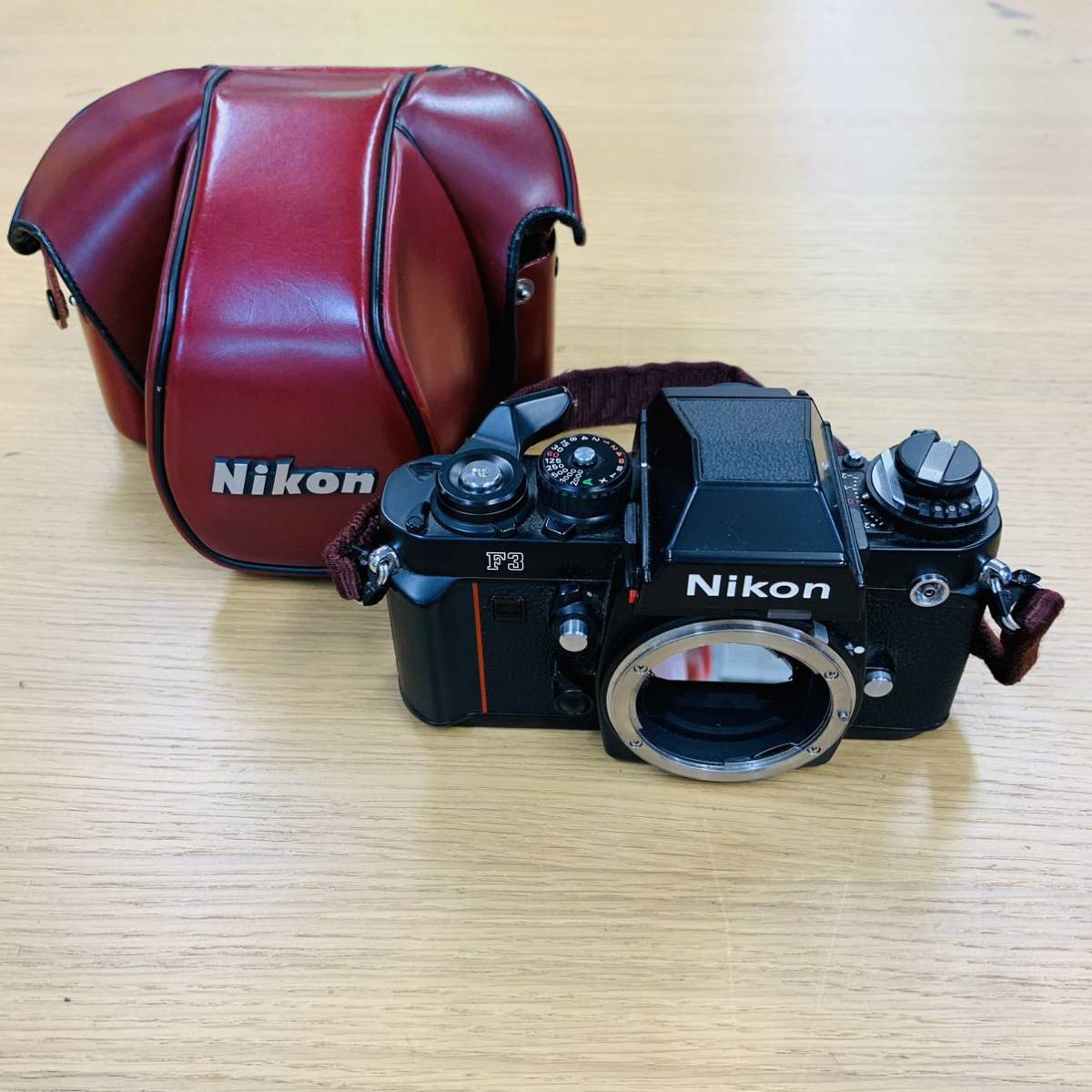 NIKON F3HPボディ ニコンF3用 赤革カメラケース 付(ニコン)｜売買され 
