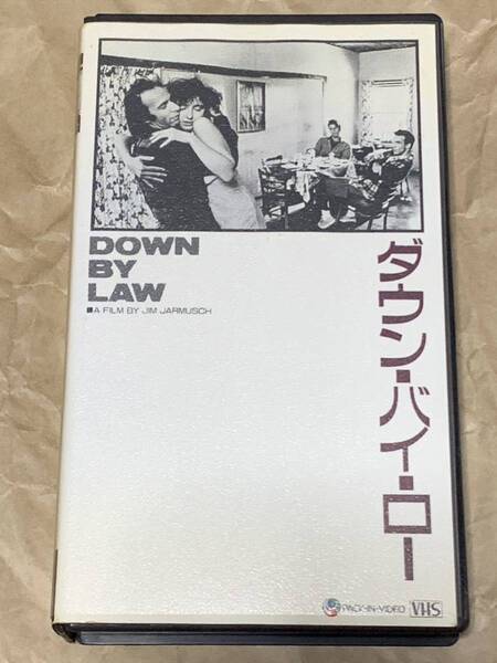 ダウン・バイ・ロー ジム・ジャームッシ監督作品 中古VHSビデオ 字幕スーパー DOMN BY LAW / A FILM BY JIM JARMUSCH