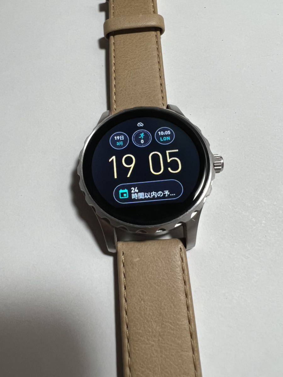ヤフオク! -「fossil スマートウォッチ」の落札相場・落札価格