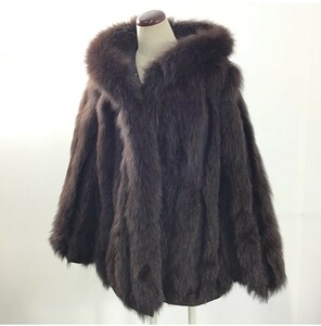  fox fur. coat * with a hood .* reversible coat * light * beautiful fox fur 