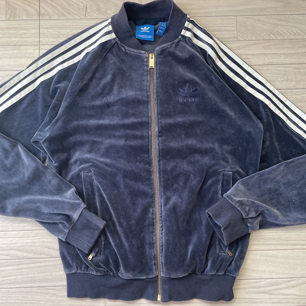 ヤフオク! -アディダスベロアジャージの中古品・新品・未使用品一覧