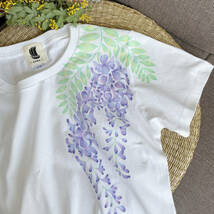レディース Tシャツ Lサイズ 白 藤の花柄Tシャツ ハンドメイド 手描きTシャツ_画像5