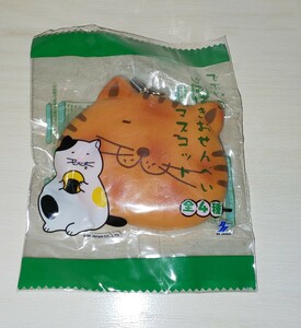 スクイーズ　でぶねこ　ぱきぱき　おせんべい　マスコット　未開封品　やわらか　食品サンプル　ストラップ