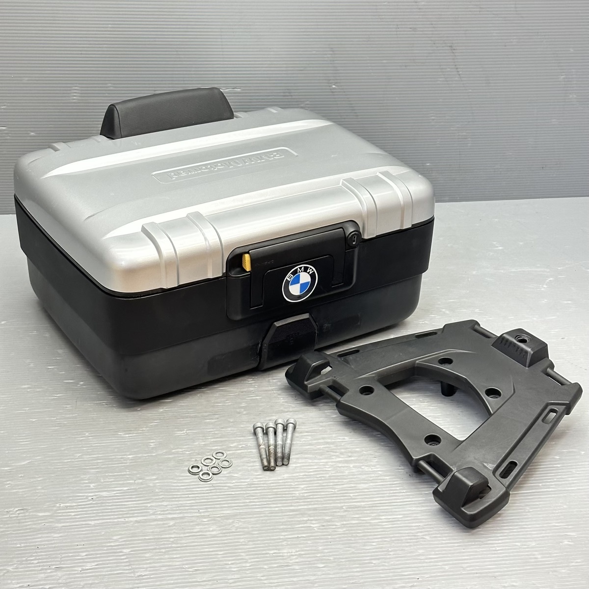 ヤフオク! -「r1200gs パニアケース」の落札相場・落札価格